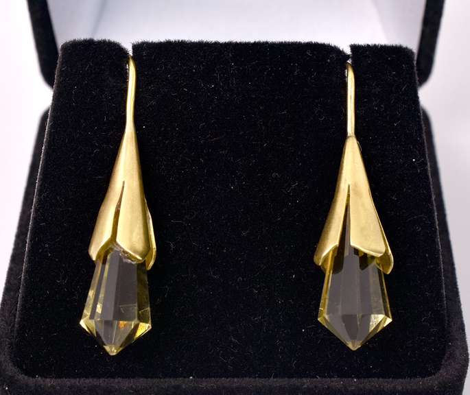Captivating Citrine "Flower" Dangling Earrings in 18K Yellow Gold