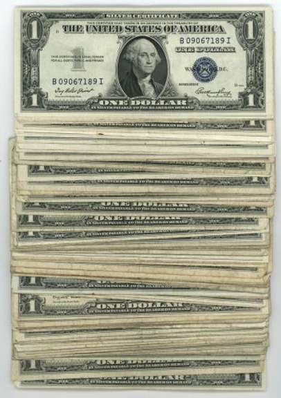 Large lot of 75 Series of 1935 $1 Silver Certificate notes