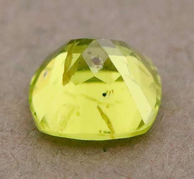 Large 1.73ct Burma green Peridot