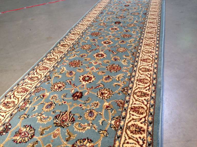 STUNNING  PERSIAN DESIGN  RUNNER 10 FT