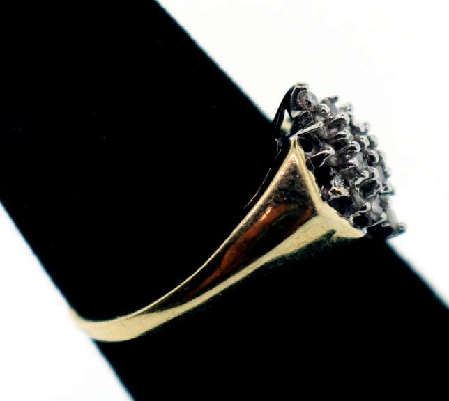 Delicate 10k Gold Diamond Cluster Ring