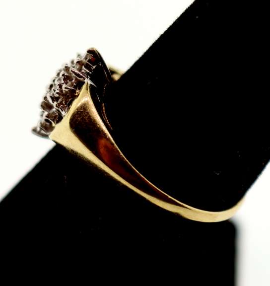 Delicate 10k Gold Diamond Cluster Ring