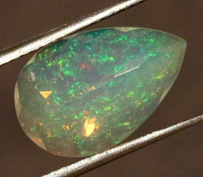 Gorgeous 2.63ct fully natural Welo Opal