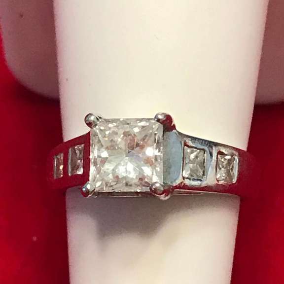 ladies platinum diamond engagement ring 1.80 carat