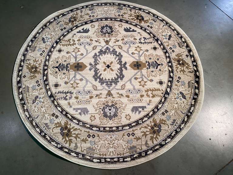 MAGNIFICENT ROUND RUG 6'
