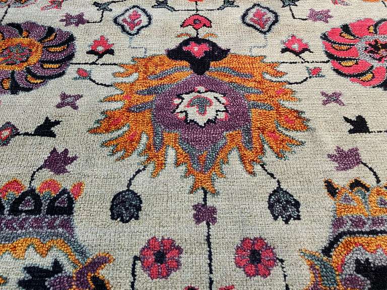 COLORFUL 8x10 RUG