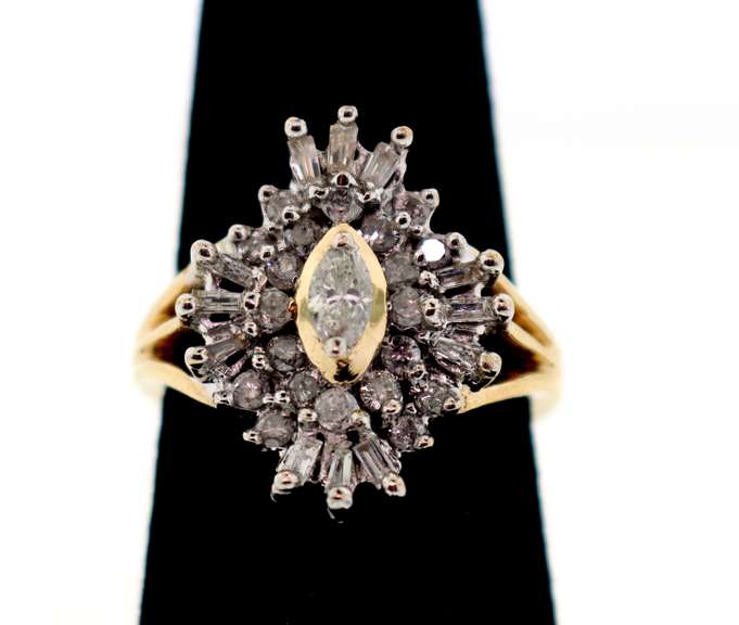 Snowflake Diamond Halo Ring with 10k Gold