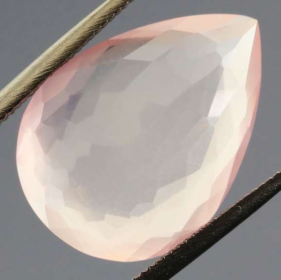 Lovely 6.86ct untreated pink rose Quartz