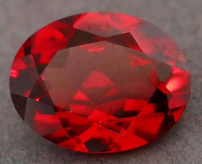 Stunning 2.04ct untreated Garnet center stone