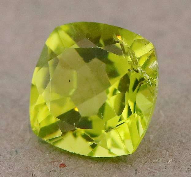 Large 1.53ct Burma green Peridot
