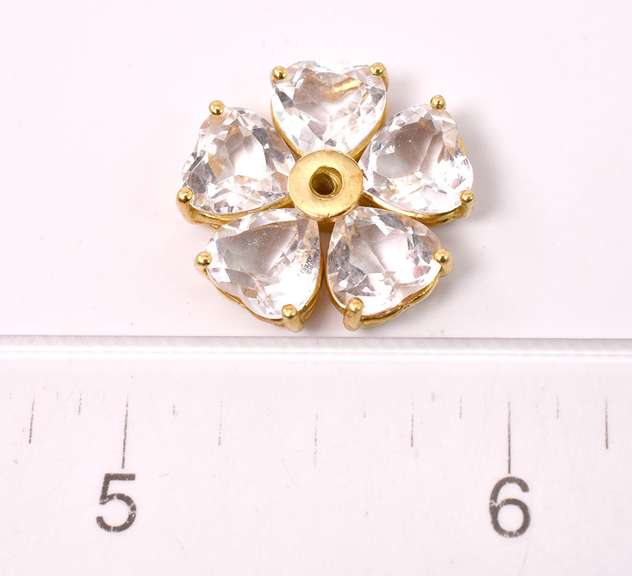 Aquamarine Flower Pendant