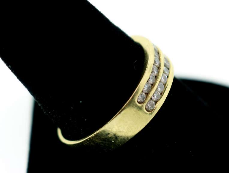 Beautiful 18k Gold Double Row Channel Set Diamond Ring