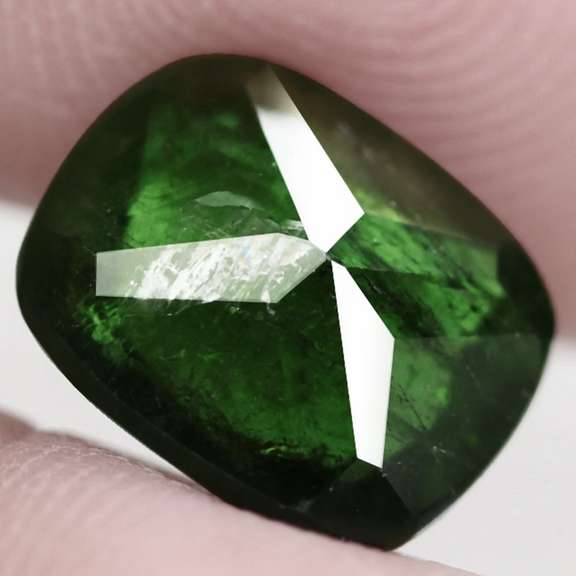 Gorgeous 3.91ct olive green Tourmaline