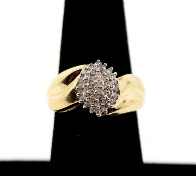 Contemporary 10k Gold Diamond Cluster Ring