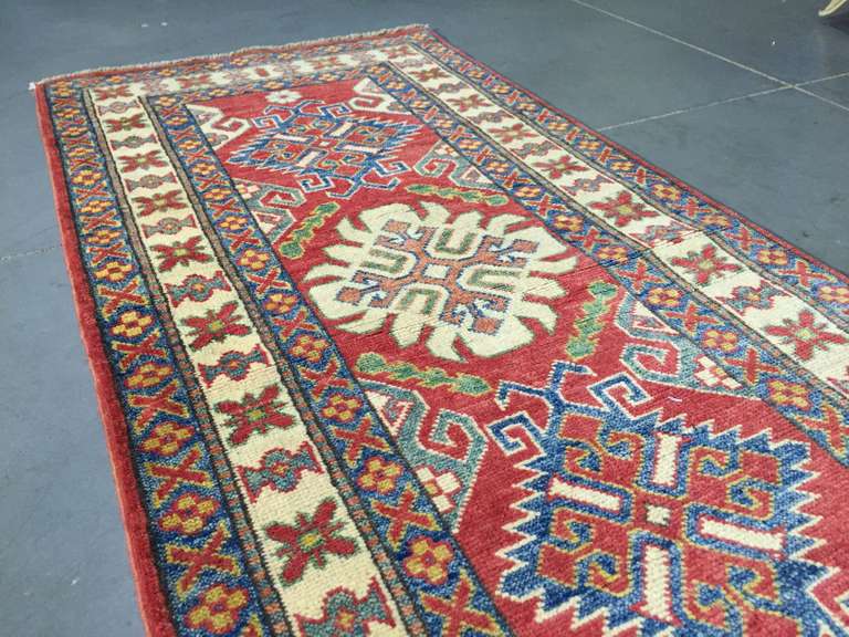 STUNNING FINE KAZAK 11' RUNNER