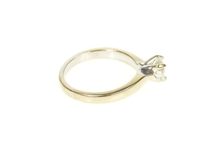 18K White Gold 0.69 Ct Brilliant Diamond Solitare Engagement Ring