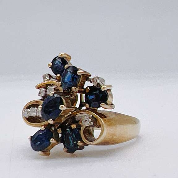 14kt Gold, Blue Sapphire, & Diamond Ring