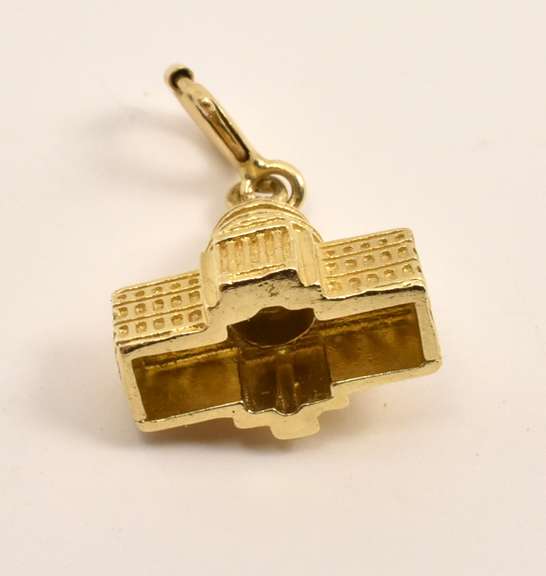 Nice 14k Capitol Charm