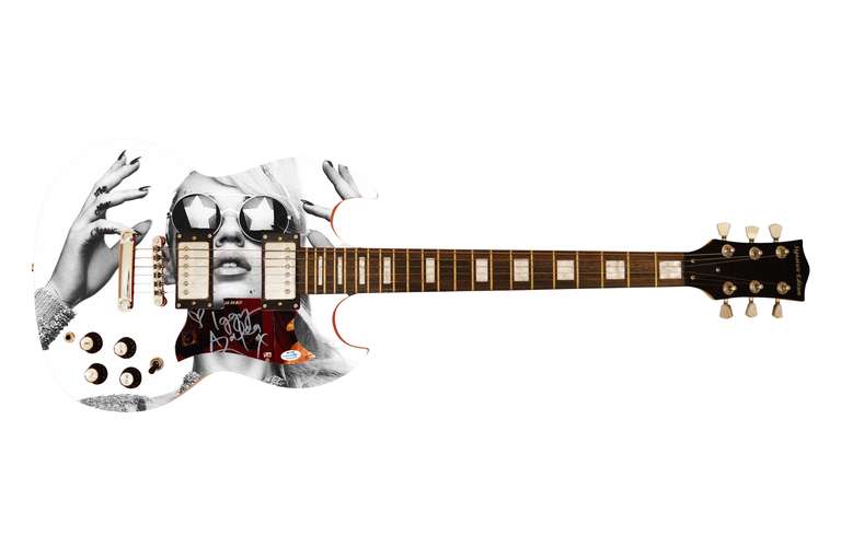 Iggy Azalea Autographed Signed Custom Graphics Photo Guitar ACOA