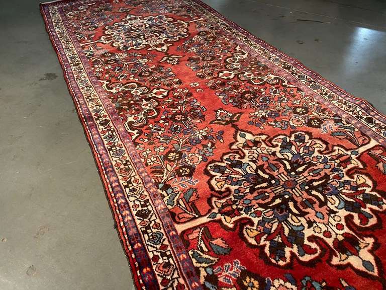 MAGNIFICENT PERSIAN SAROUK 10' RUNNER