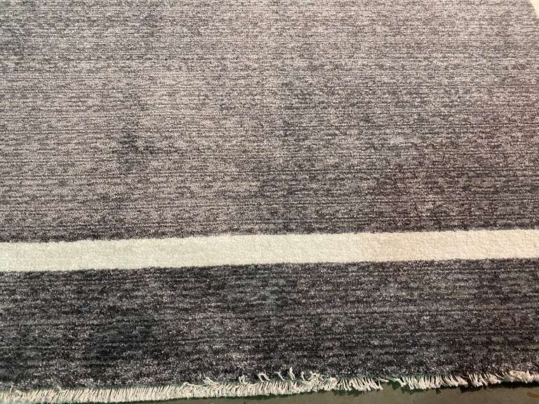 Vibrant Modern Design Rug 6x8