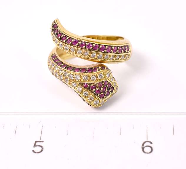 Amazing Ruby & Diamond Incrusted Snake Ring, 18KT