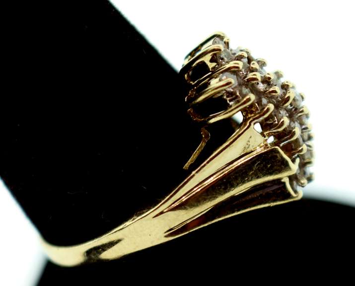 Wavy 10k Gold Diamond Cluster Ring