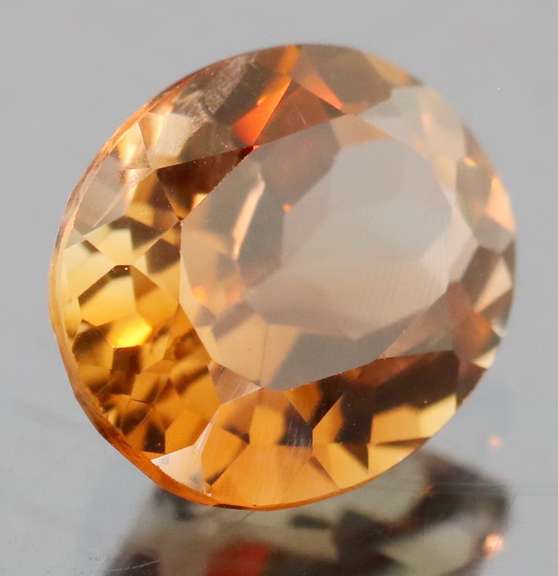 Simply gorgeous 4.40ct orange amber Imperial Topaz