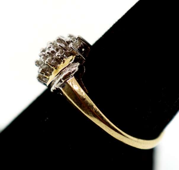 Clean 10k Gold Diamond Cluster Ring