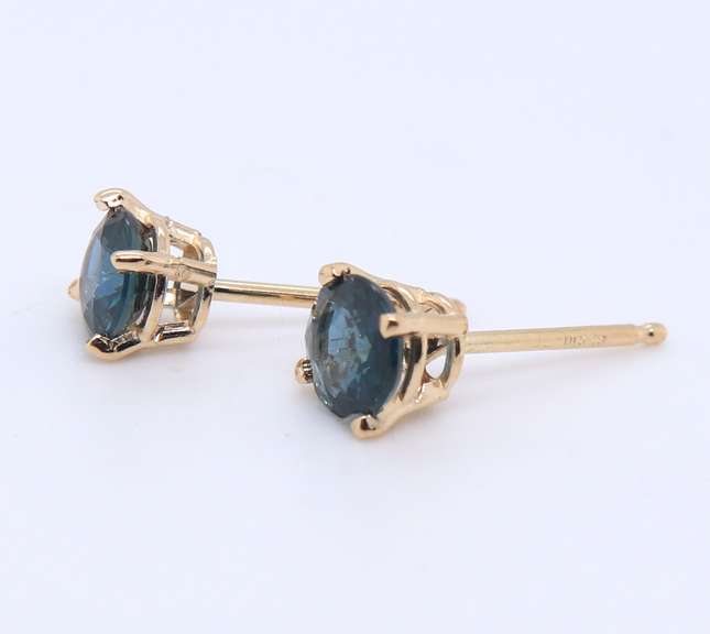 Stunning Yellow Gold Blueish Green Sapphire Stud Earrings