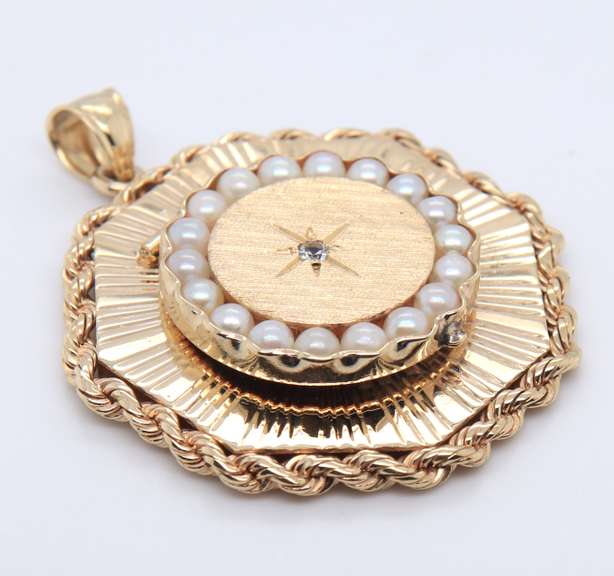 Vinateg Yellow Gold Pearl and Diamond Locket Pendant