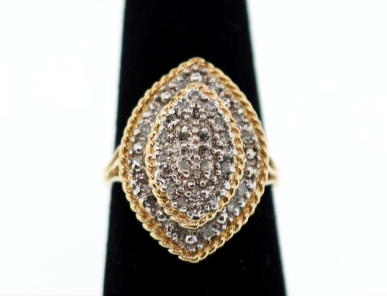 Regal 10k Gold Oval Diamond Cluster Ring