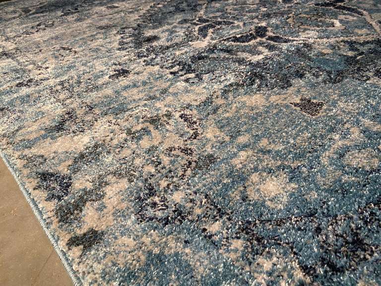 VINTAGE REPRO DESIGN RUG 6x8