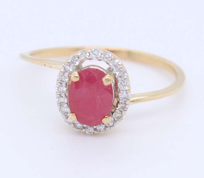 Fabulous Yellow Gold Ruby and Diamond Ring