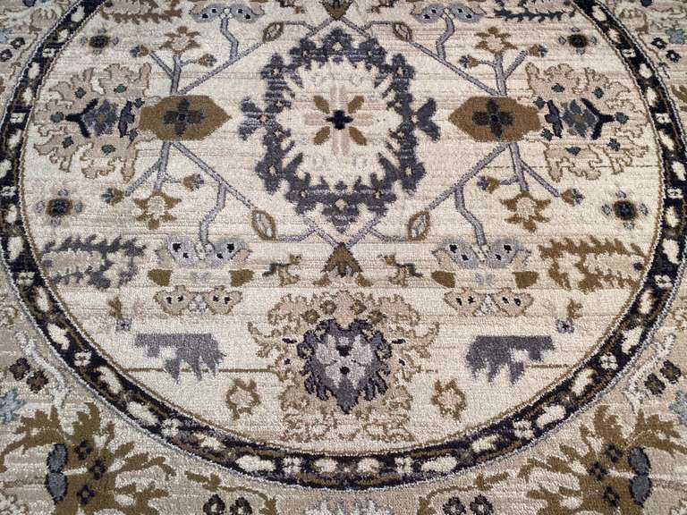 MAGNIFICENT ROUND RUG 6'
