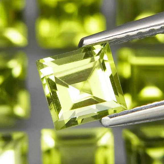 Princess cut Unheated! 6.12ct Peridot set