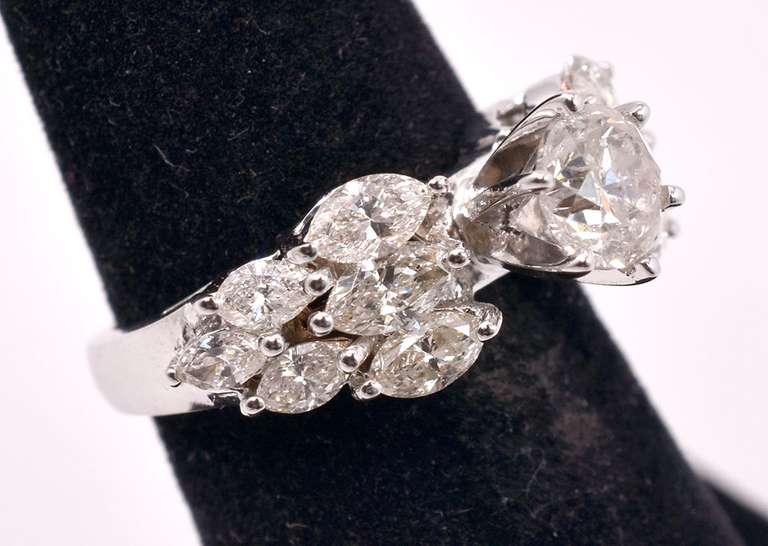 Dazzling 2.66ctw Diamond Ring in 18KT