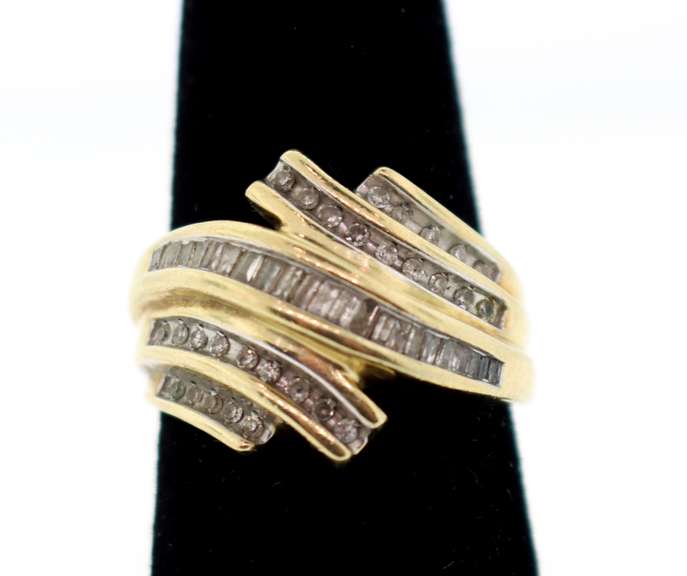 Contemporary 10k Gold Round and Baguette Channel Set Diamond Ring