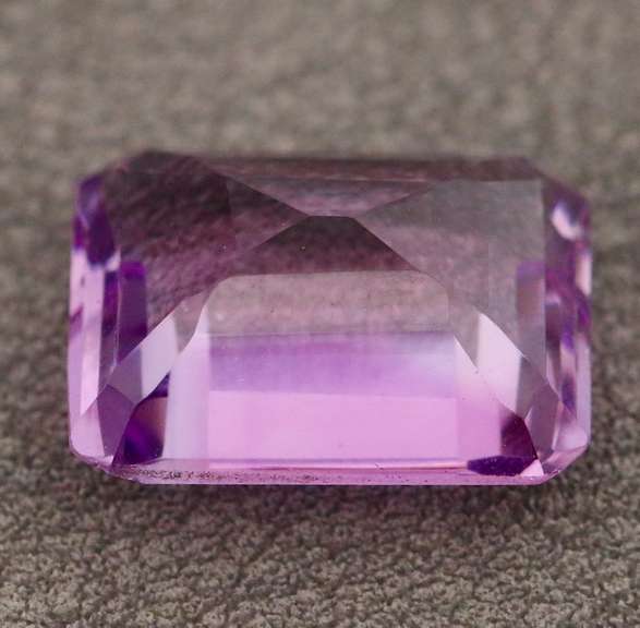 Stunning 9.72ct lilac purple Amethyst