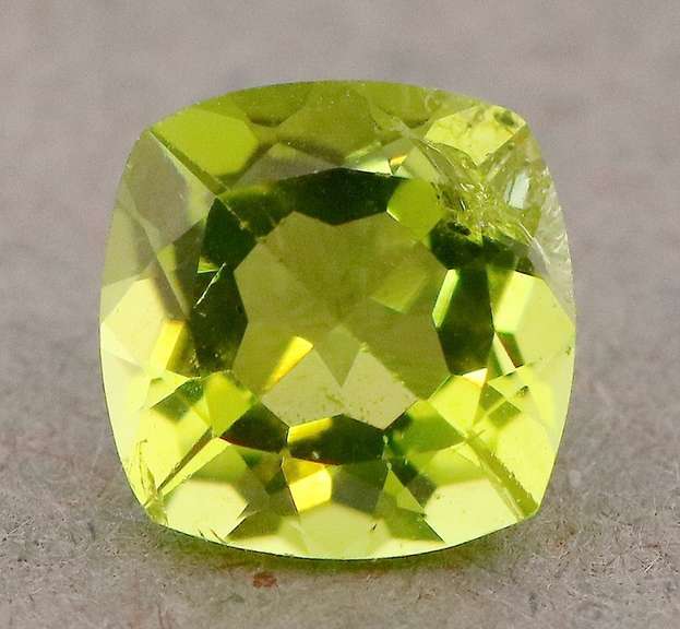 Large 1.53ct Burma green Peridot
