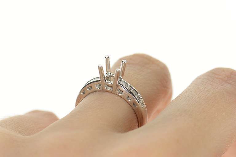 Platinum 0.24 Ctw Diamond Ornate Engagement Setting Ring