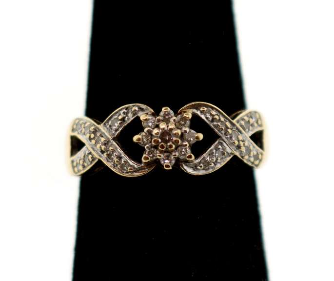 Weaving Floral Diamond 10k Gold Ring
