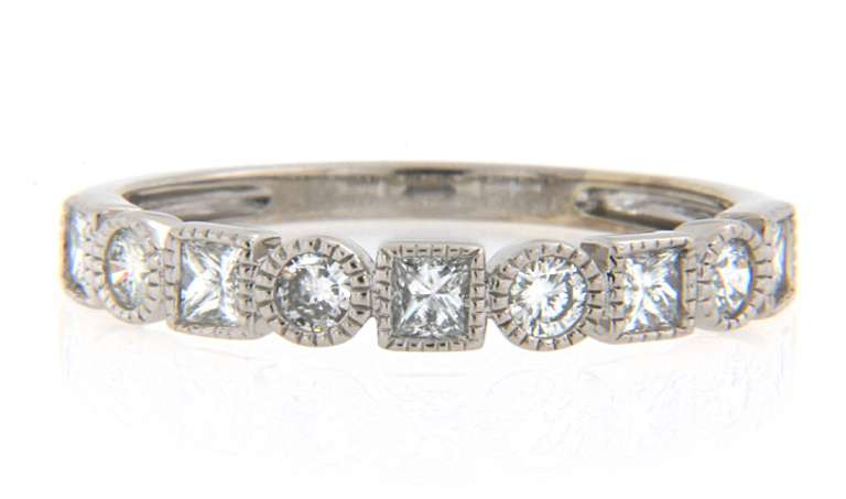 Sparkling White Gold Round and Princess Diamond Milgrain Band