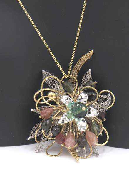 Significant Yellow Gold Italian Tour and Quartz Woven Pendant on Chain
