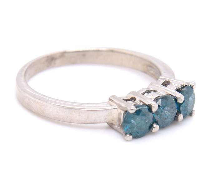 Gorgeous White Gold 3 Stone Blue Diamond Ring