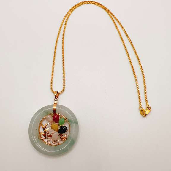 14kt Yellow Gold Jade Pendant Necklace