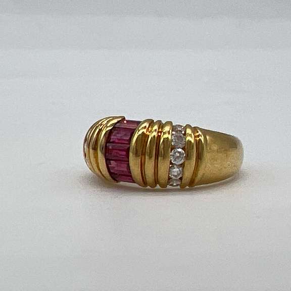 18kt Gold, Ruby, & Diamond Ring