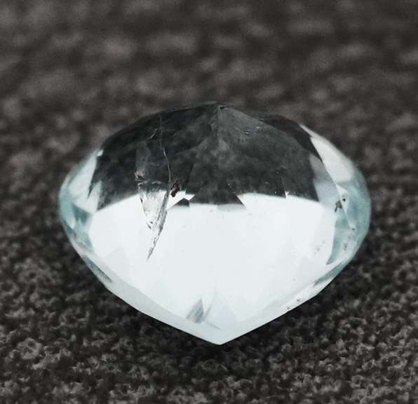 Simply ravishing 1.47ct full fire Aquamarine