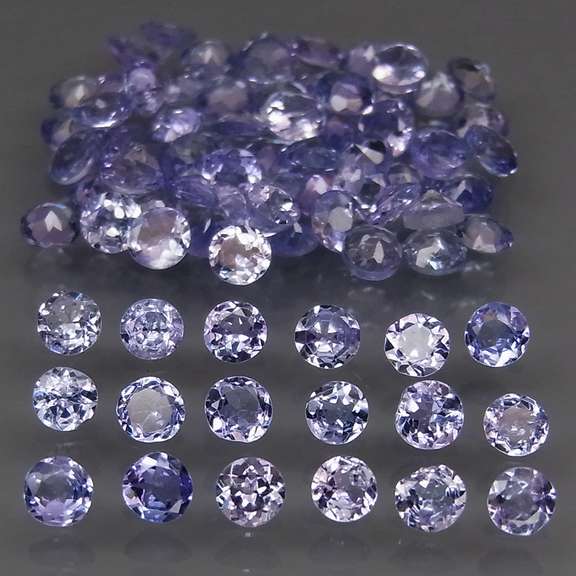 Glittering 3.64ct bright blue violet Tanzanite set