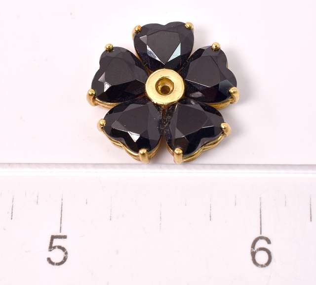 Onyx Flower Pendant, 18KT
